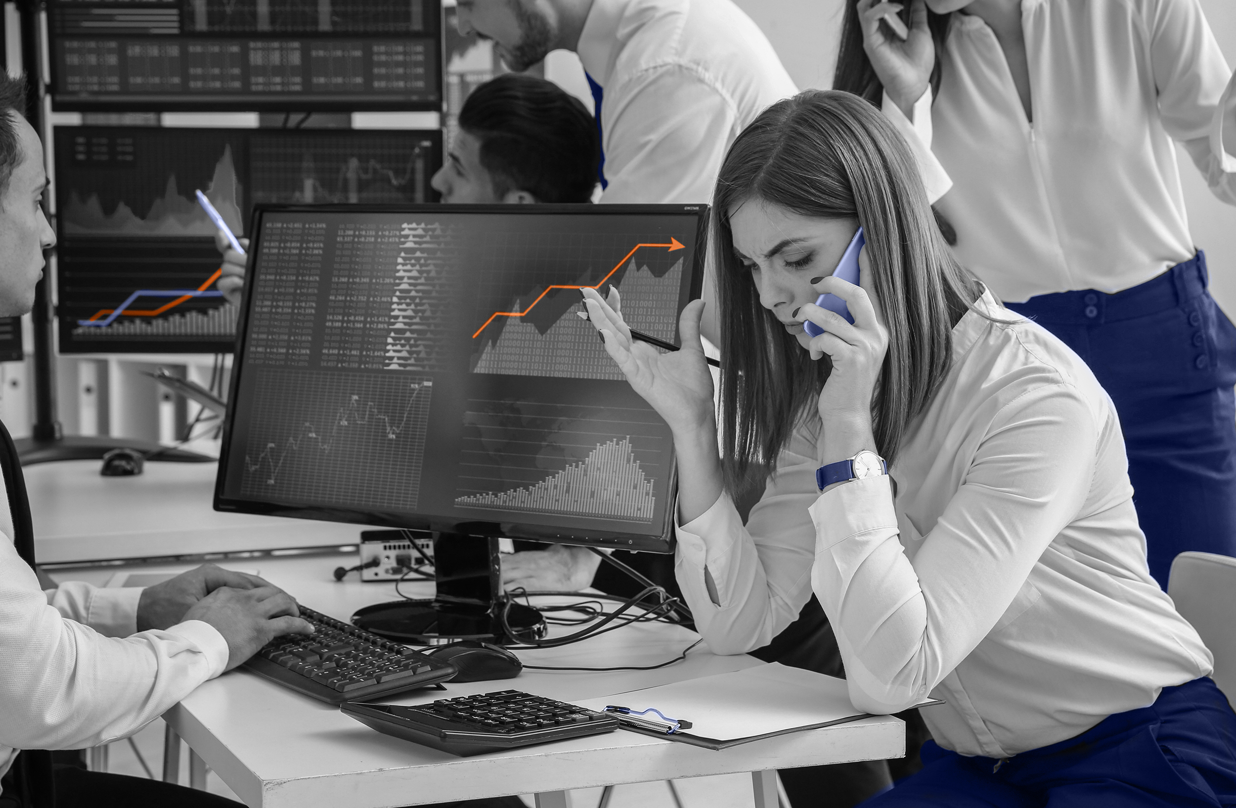 Woman trader Broker - Web